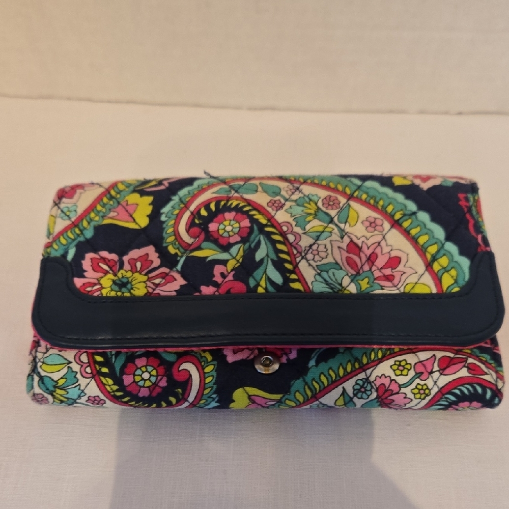 Vera Bradley Multicolor Navy Paisley Quilted Wallet